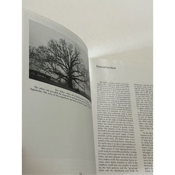 Baskets and Basketmakers in Southern Appalachia by John Rice Irwin 1982 - Picture 8 of 9